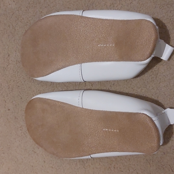 3for$25 Girl ballet/gymnastics shoes - Picture 3 of 3